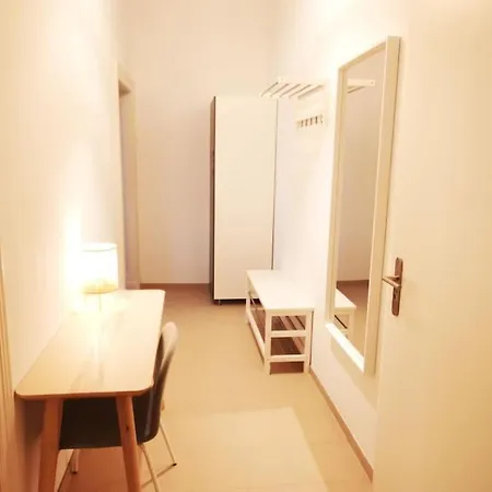 Lang Li By Rockchair Apartments L Superhost Status L 2 Bedrooms Boxspringbeds In City Center - Cozy Family & Business Flair Welcomes You! Berlin Exterior photo