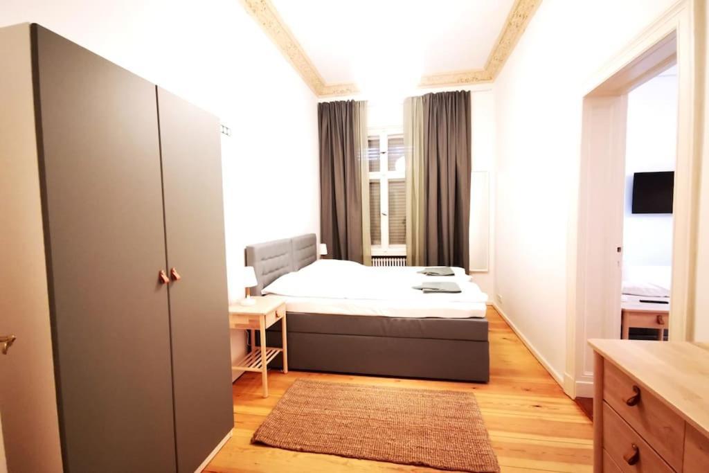 Apartment Lang Li By Rockchair L Superhost Status L 2 Bedrooms Boxspringbeds In Center - Cozy Family & Business Flair Welcomes You!
