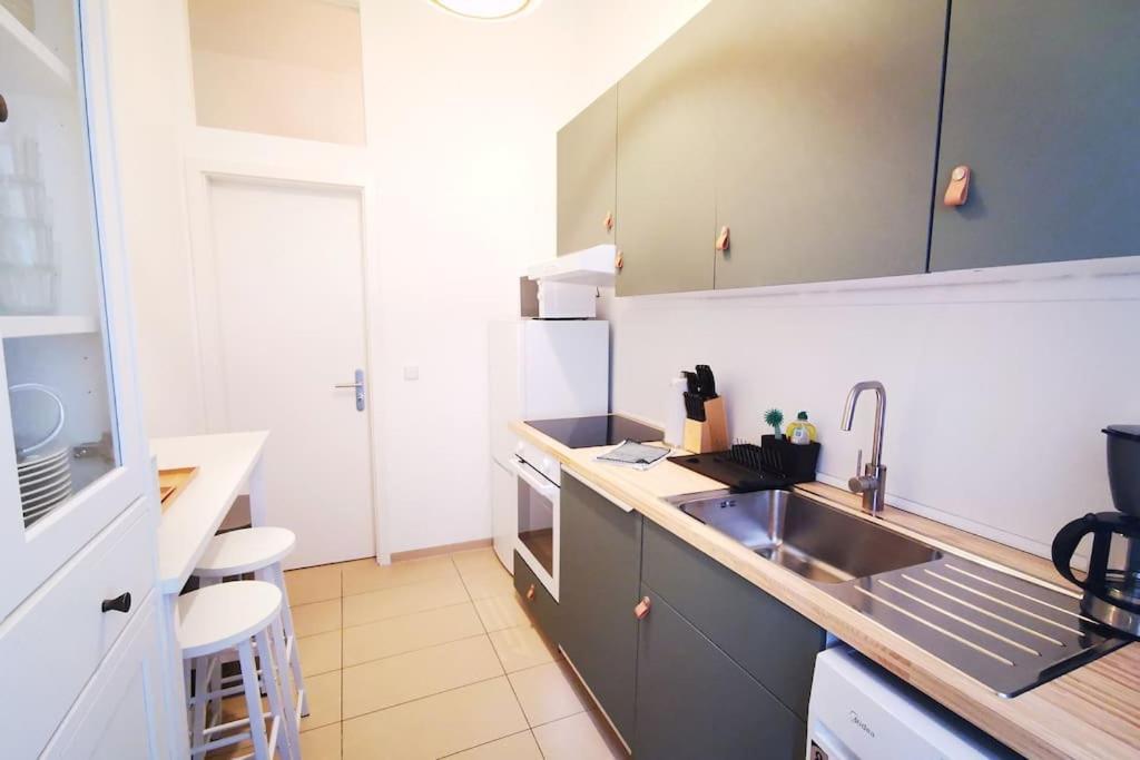 Lang Li By Rockchair L Superhost Status L 2 Bedrooms Boxspringbeds In Center - Cozy Family & Business Flair Welcomes You! Apartment Berlin